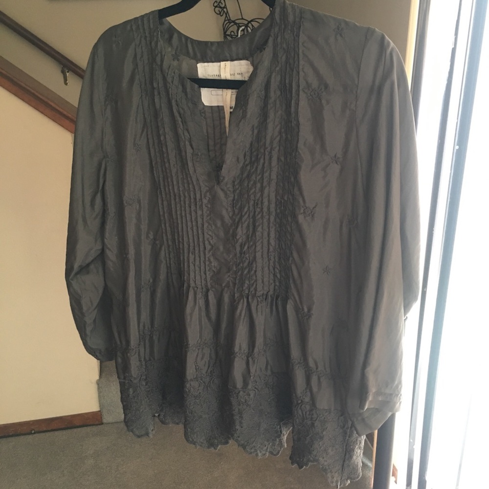 Vintage Johnny Was Charcoal Silk Top size Medium